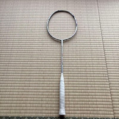ASTROX 66 Badminton Racket Need repair