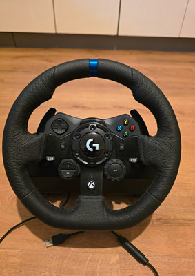 Logitech G923 TRUEFORCE Rennlenkrad mit Pedalen für Xbox One/Series X|S PC