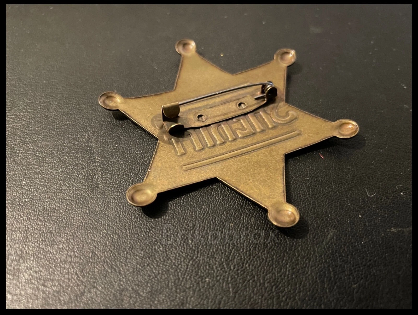 Sheriff Badge Bronze Colour Metal Badge Old West Cowboy Costume Prop Badge 6.7cm - Picture 4 of 4