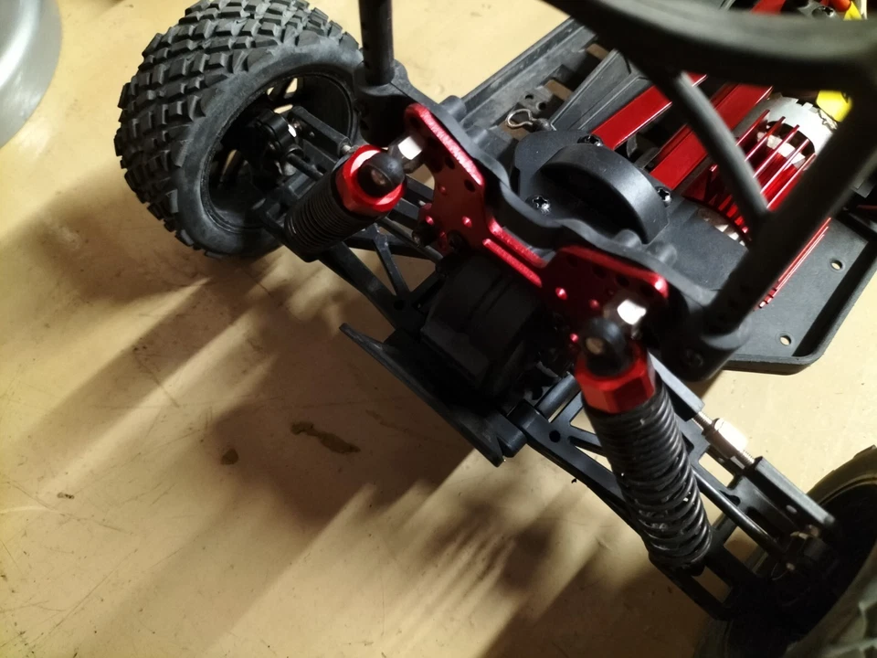 Automodello Off Road 4wd Scala 1:10 Scocca Verde Bianca - Immagine 3 di 4