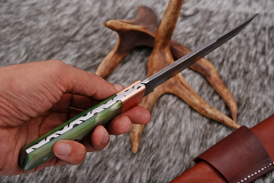 HAND FORGED DAMASCUS STEEL TANTO POINT HUNTING KNIFE & BONE HANDLE +SHEATH-.1305 - Image 3 of 4
