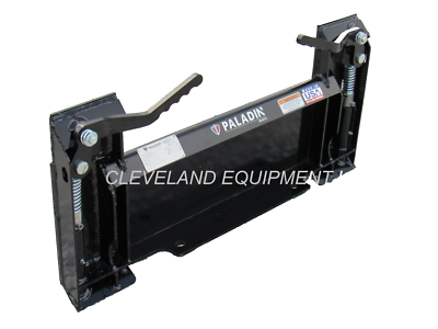 jjj 「ggg 」 Bradco Mini Universal Skid Steer to Bobcat MT50 MT52 Adapter