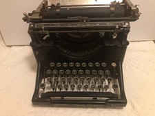 Antique Underwood typewriter no.4 for restoration thumbnail