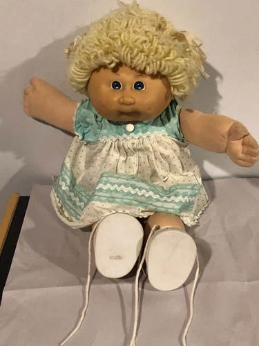 Vintage 1978 1982 Xavier Roberts Cabbage Patch Kids Doll Blonde Hair Blue Eyes