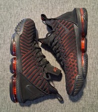 Newest LeBron 11 Dunkman Continues Popular Colorway 8