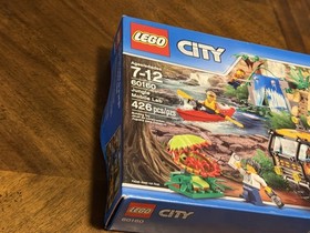 LEGO NEW City Jungle Mobile Lab 2017 60160 Building Kit 426 Pcs Playset Retired