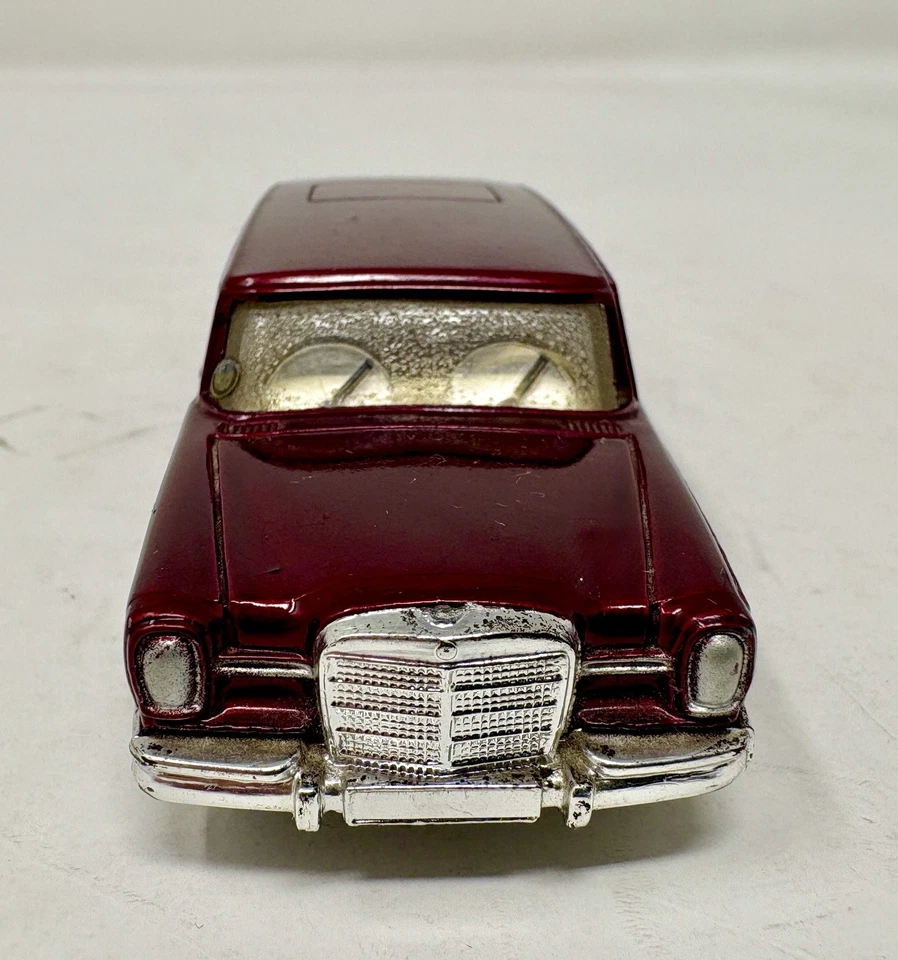 Corgi 247 Car Mercedes Benz 600 Pullman Original In Box Excellent Works! - Image 3 of 4