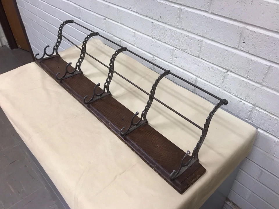 ANTIQUE VTG 5 HOOK CAST METAL OAK WOOD WALL COAT HAT RACK RR HOME OFFICE CAFE - Image 2 of 4