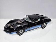 Autoart  Milenium 1:18  Chevrolet Corvette Manta Ray 1968