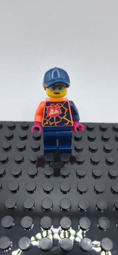 Lego City Minifiguren - Busfahrer, Kind, Feuerwehrmann, Stuntz, Forscher - Picture 9 of 38