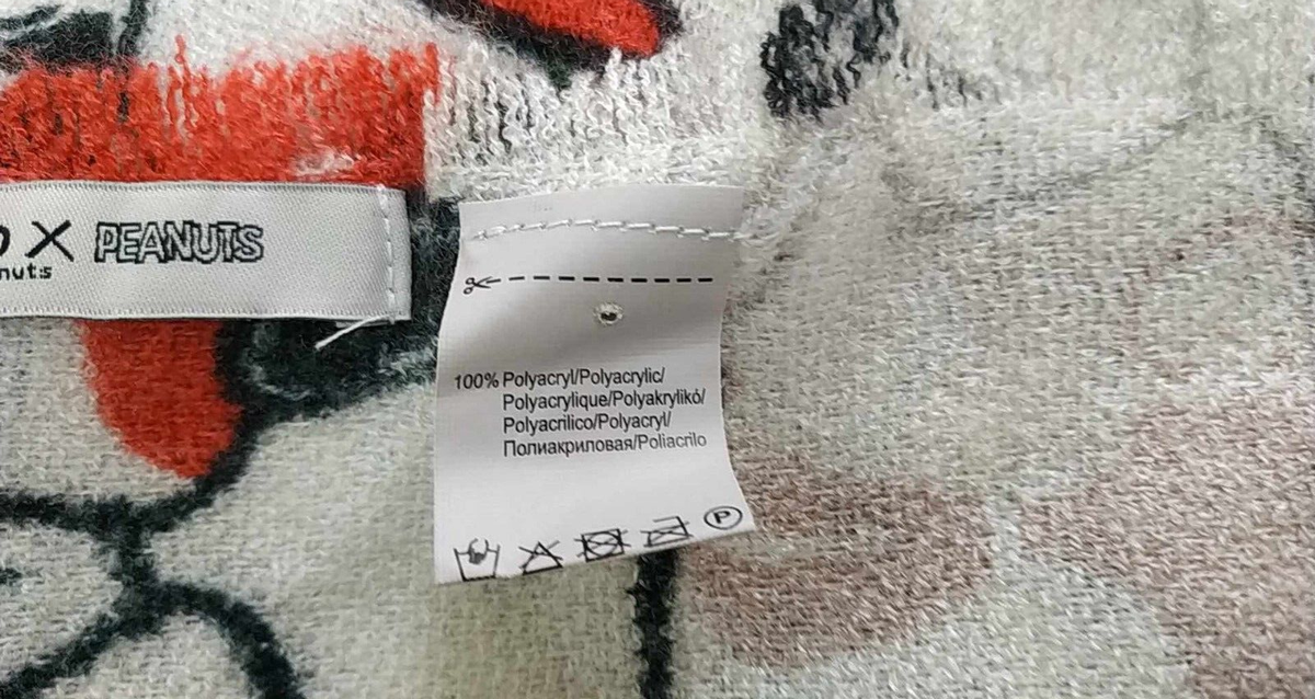 Codello x peanuts scarf. snoopy | eBay