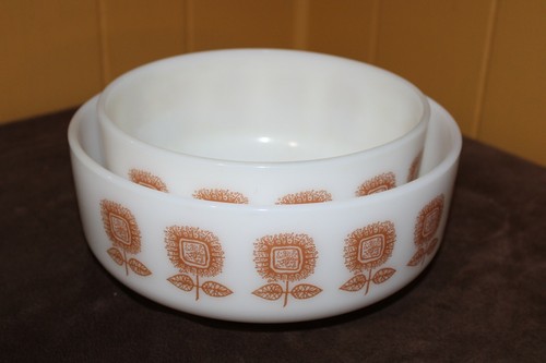 Federal Milk Glass Mixing Bowls Brown Flowers small 4.5"t x 8"w, big 4"t x 9.5"w - Picture 8 of 8
