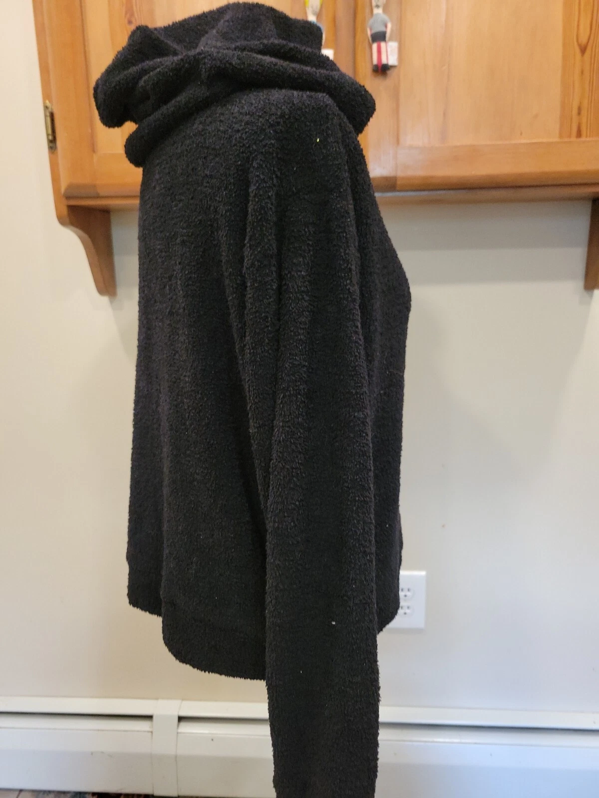 UNDERCOVER Felpa con cappuccio sherpa rosa Victoria Secret nera gatti selvatici Villanova taglia L