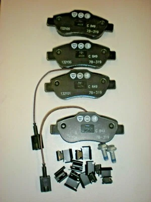 Genuine new Fiat 500 front brake pads / integrated wear sensor P/N 77365817 - Image 1 of 2