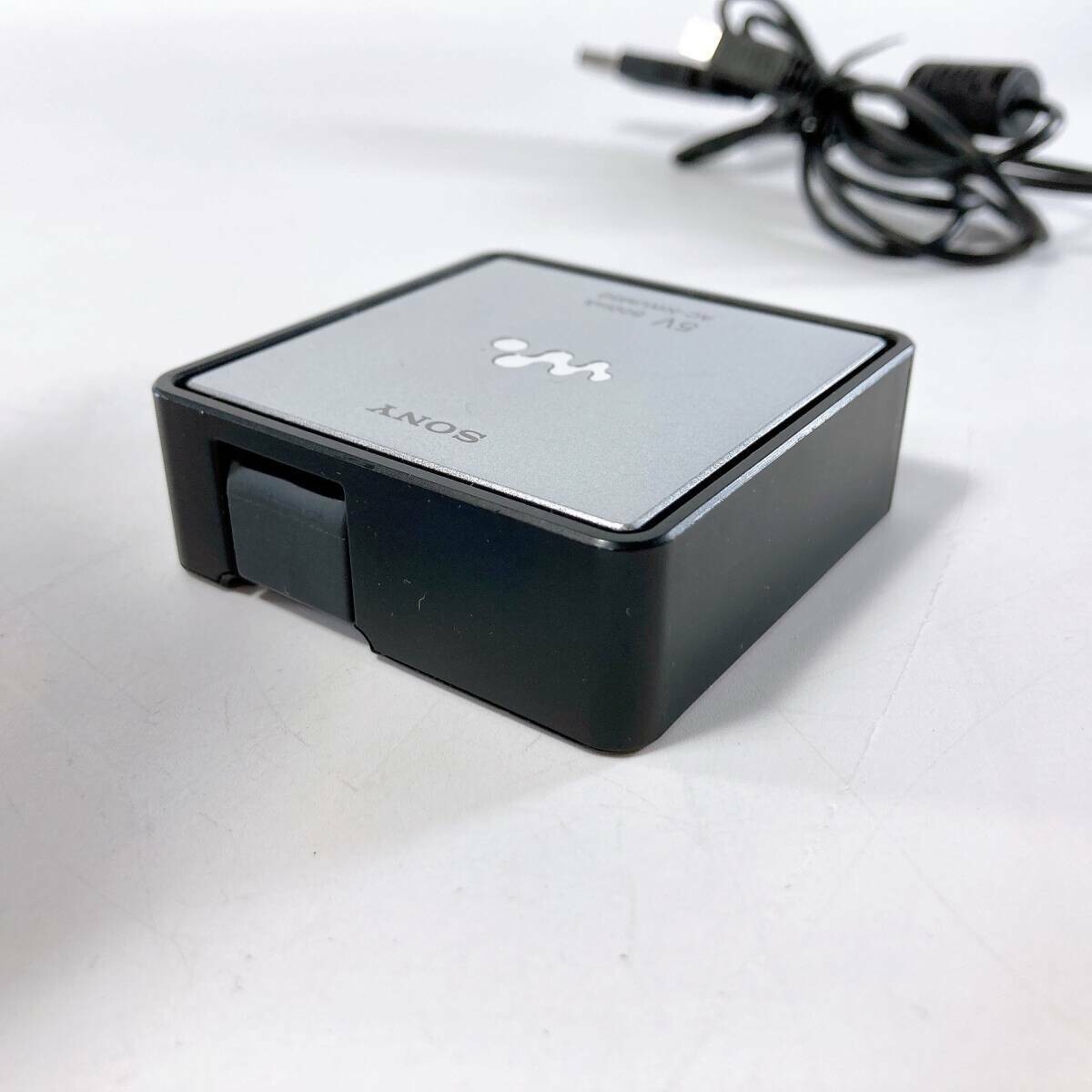 Sony NW-E407 Black Network Walkman Mp3 Audio Player 1GB Used Sony NW-E407 Black Network Walkman Mp3 Audio Player 1GB Used