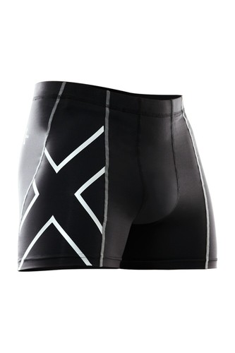 SALE | 2XU Mens Compression 1/2 Shorts - Black/Silver - Picture 2 of 7