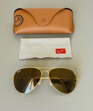 Ray ban aviator sunglasses ,3026, 62mm Large, Gold Frame/ Brown Lens.