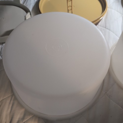 Tupperware Set 10" & 13" Cake Taker Carrier w/Handles Harvest Gold & Pie Rack - Picture 15 of 18