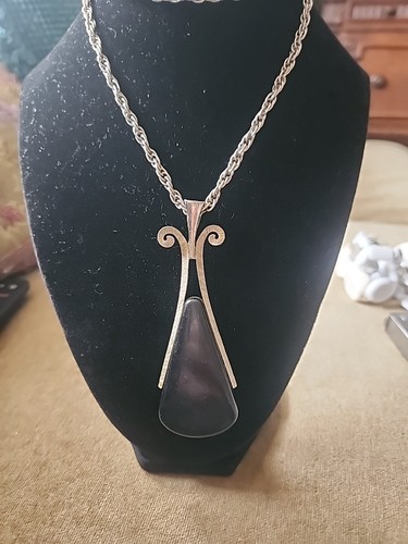 Avon Silver Tone Chain Necklace with Black Teardrpop Pendant
