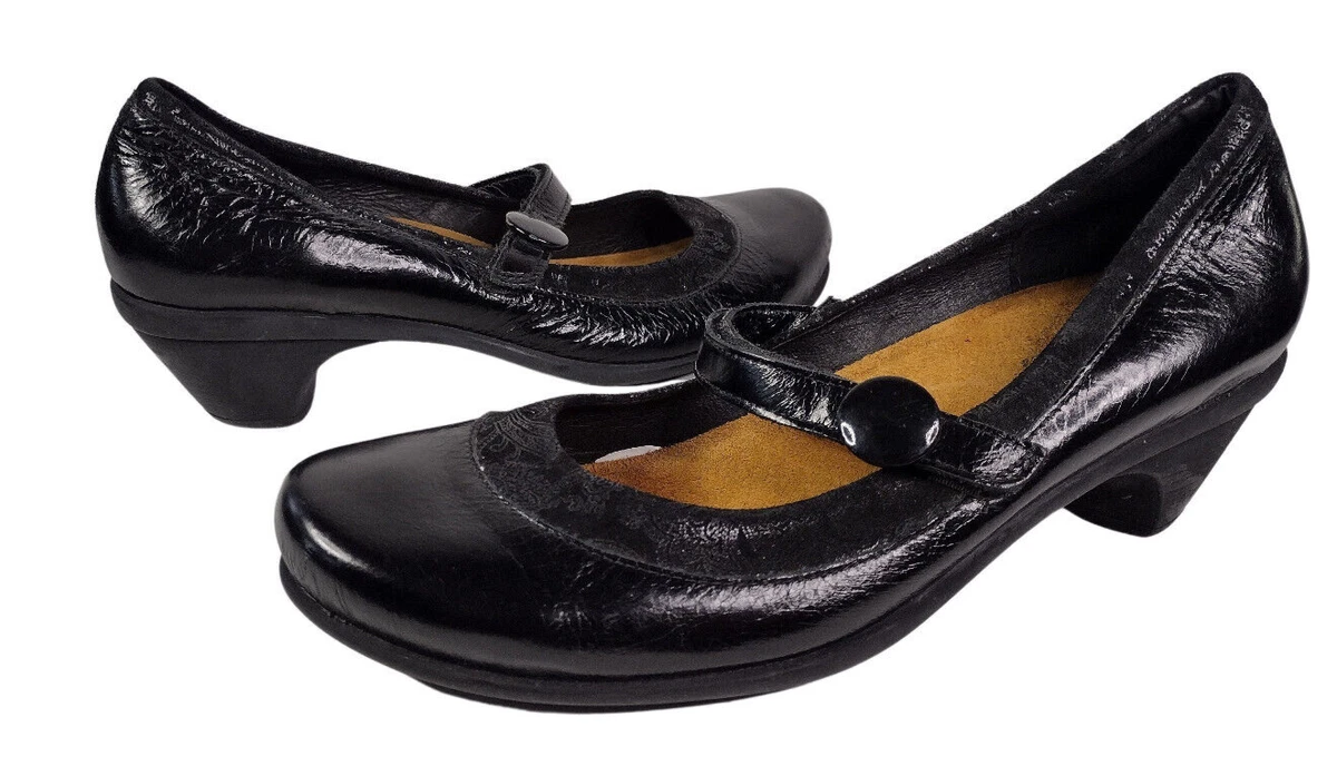 Naot heels store