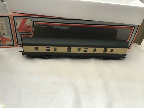 LIMA 00 (305345) GANGWAYED CHOC & CREAM FULL BRAKE COACH W34680 - BOXED | Condition: Used