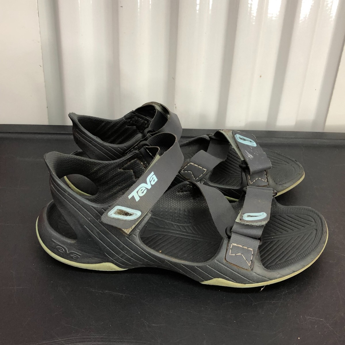 Teva Sports Sandals Womens Size 6 Barracuda Strappy Slingback