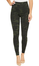 Spanx Look at Me Now Seamless Leggings Size Medium Green Camo NWT