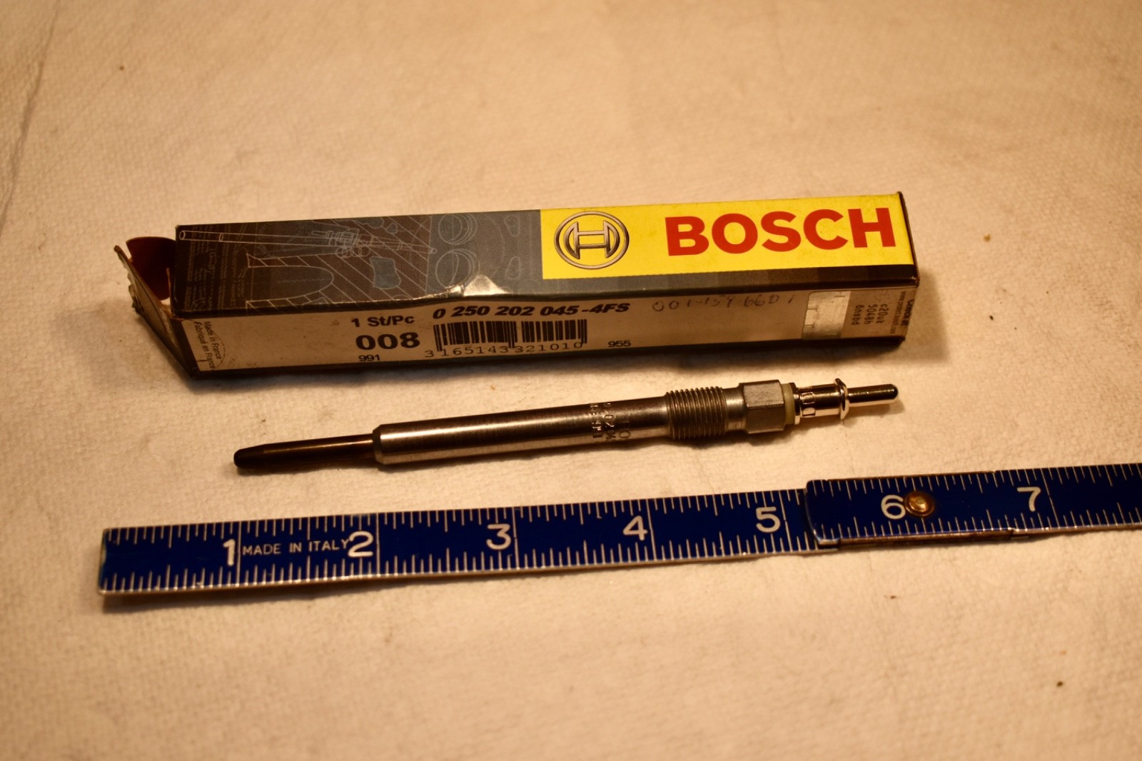 New Bosch Duraterm Glow Plug 008  0 250 202 045-4FS For  Mercedes  #001-159-6601