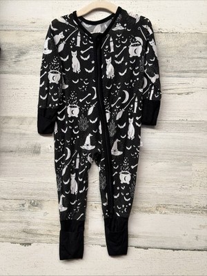 Emerson and Friends 3-6 Mos Black Cat Witch Bat Print Bamboo Pajamas Romper