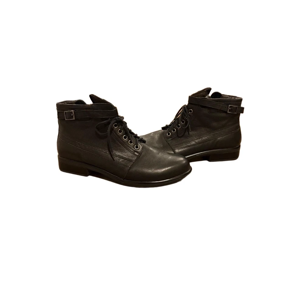 Botas Naot Femininas UE 40 Preto Tornozelo Alto Cadarço Couro Minimalista Moderno - Imagem 3 de 4