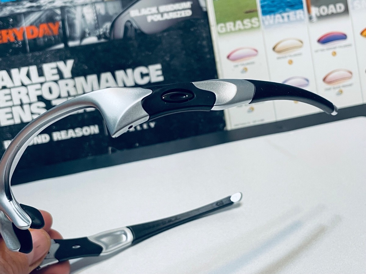 Oakley Flak Jacket 1.0 XLJ Silver frame w/ Gunmetal Oakley Icons