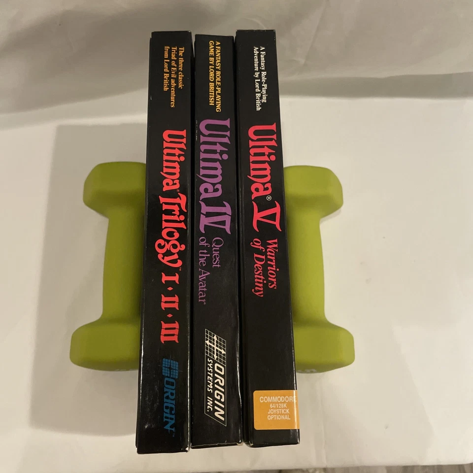 Ultima 1 2 3 4 5 - Cloth Maps Coin Ankh 5.25” Floppy Commodore 64 / 128 UNTESTED - Image 4 of 4