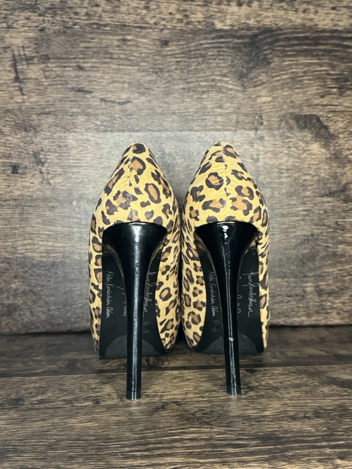 Kardashian Kollection Leopard Platform Pump Heels Size 6 - Image 3 of 4