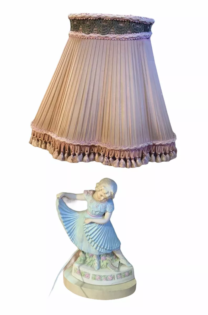 Vintage porcelain outlet lamp shade
