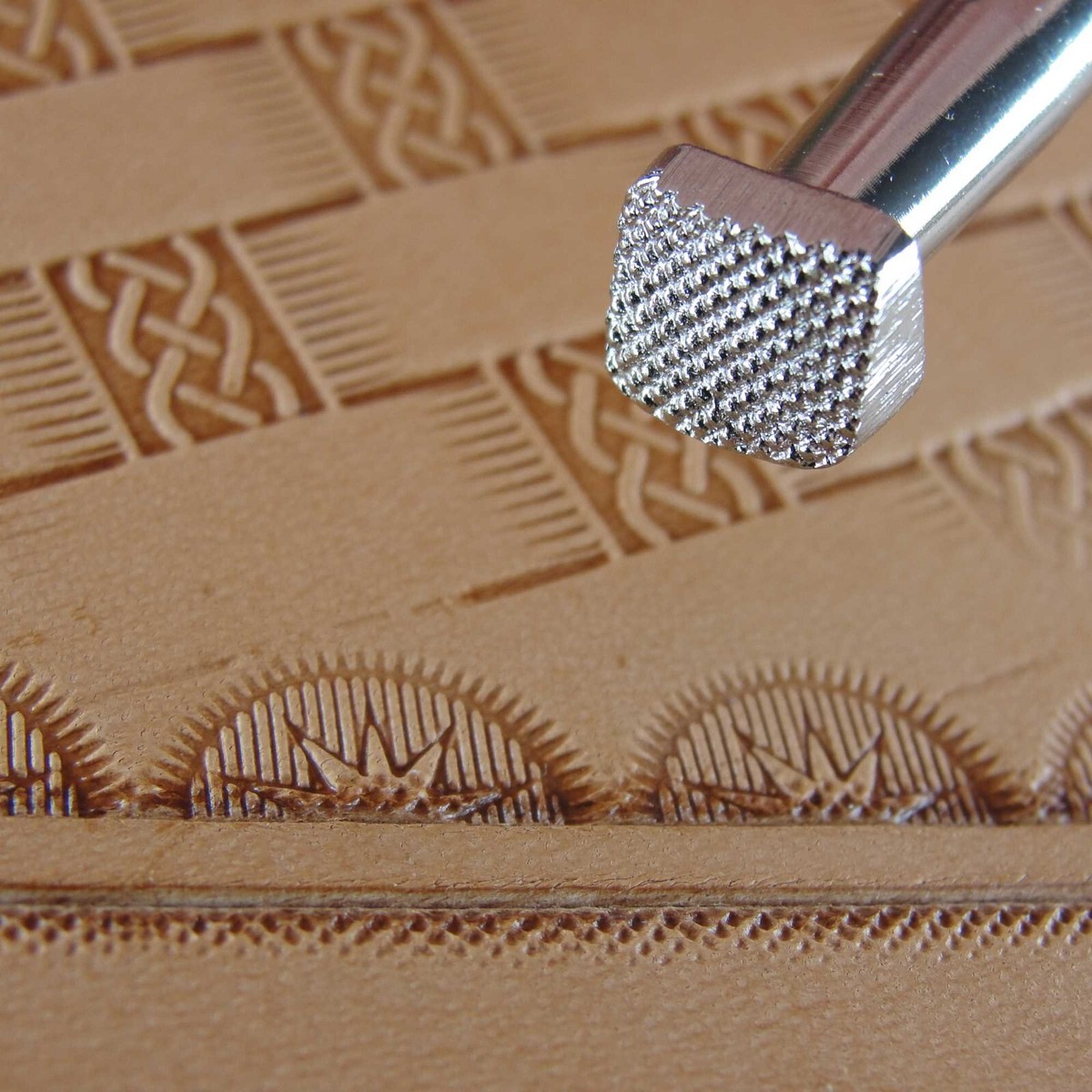 Leather Stamping Tool - #B803 Coarse Checkered Border