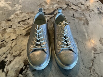 Ecco Women's Metallic Silver Tennis Shoes Size