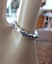 Vintage sterling silver cz dainty ring sz 6