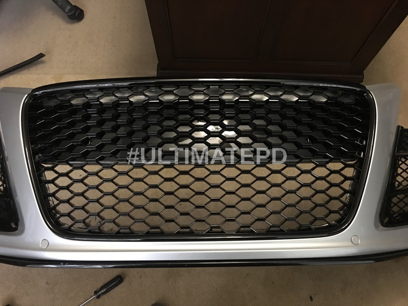Gloss Black RS Bumper Front Grill AUDI R8 2007-2012 USA SELLER Euro Hex