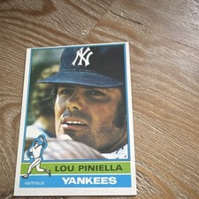 Topps 1976 Lou Piniella #453 New York Yankees MLB Baseball Card Base Set