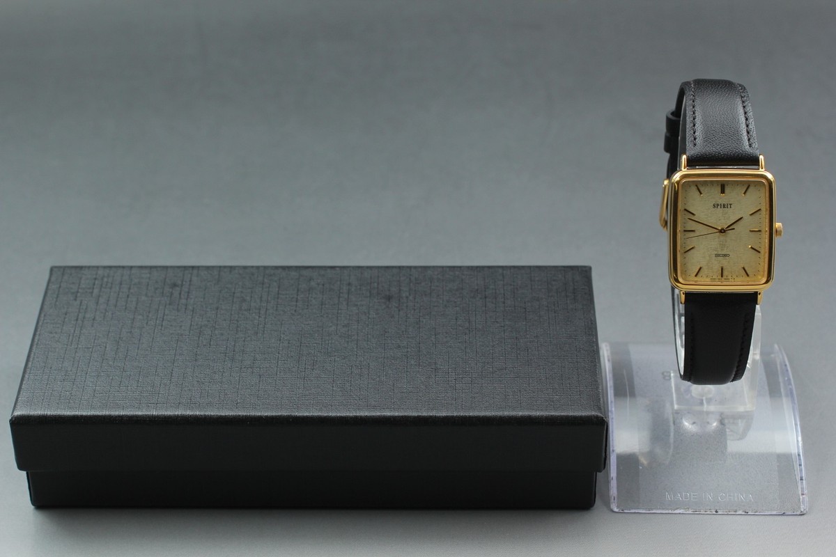 Vintage 1994 Near MINT Seiko Spirit 5E21-5B50 Gold Tank Quartz