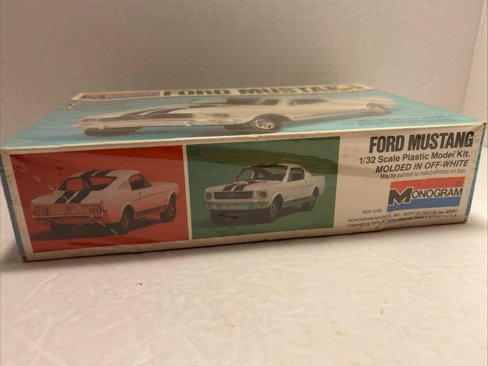 1982 Revell Snaptite Model Kit #6261 Kraco Indy Car 1:32 (No Tires or Rims) - Image 2 of 3