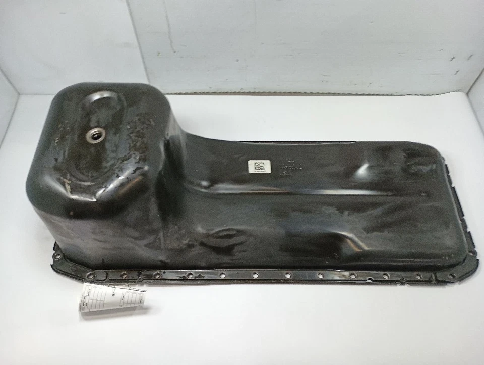 Oil Pan 6.7L From 2017 DODGE RAM 2500 PICKUP  (11884204 - Image 2 of 4