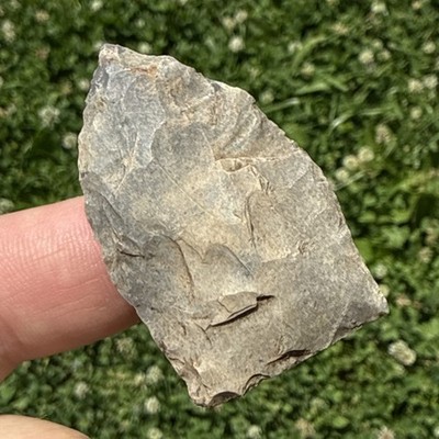 Indian Arrowhead Paleo Clovis / Hinds Motley COA from Tennessee W/ Ground Base
