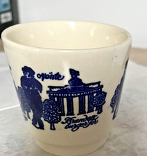 Rarität  Trinkbecher,  Torgau DDR, mit Berlin Symbole, Brandenburger Tor