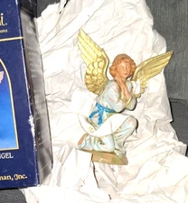 Fontanini Roman Inc Kneeling Angel   Fontanini Heirloom Collection Italy