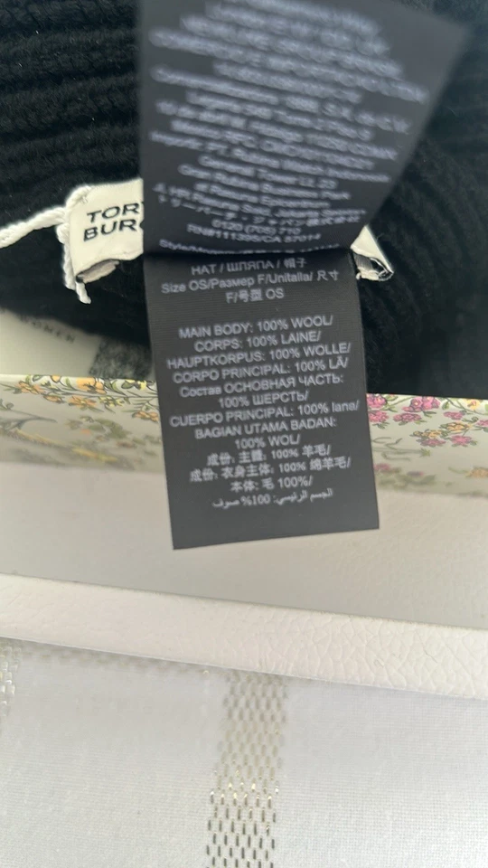 Juego de sombrero y guantes de lana merino acanalados Tory Burch, negro, 143132, venta al por menor $198 Foto 3 de 4