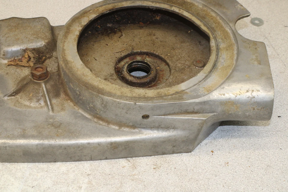 Kawasaki W2SS W1SS Commander 1969 carcasa principal cubierta interior W2 E4-1389. UJ Foto 2 de 4