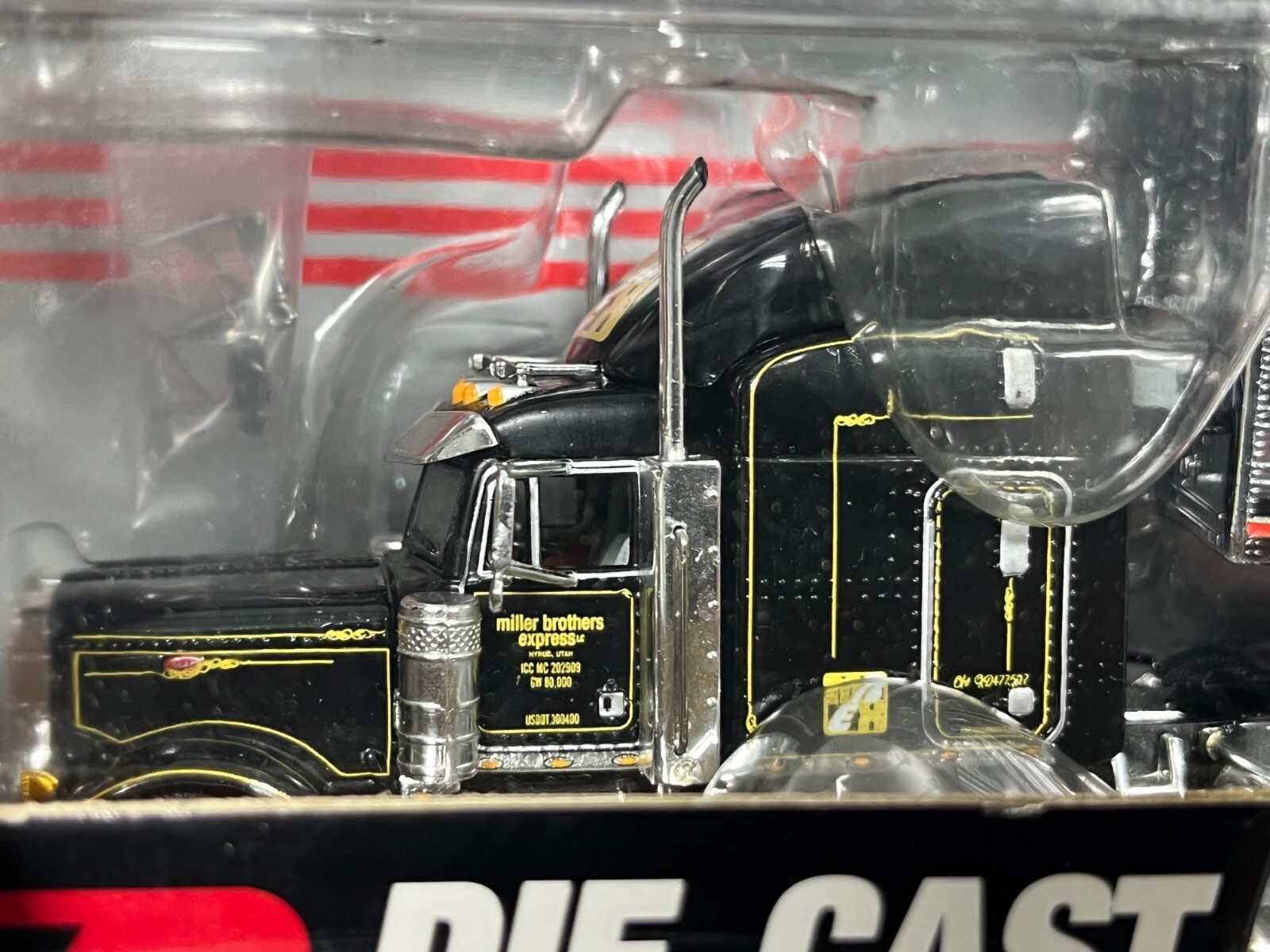 Peterbilt 379 CHROME 53' Reefer 164 DCP MILLER Bros Express 30660