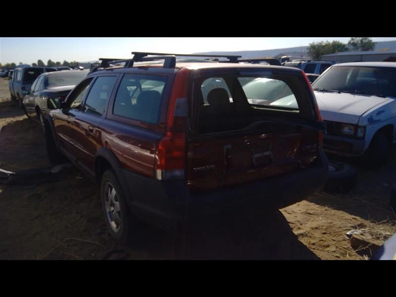 Conjunto de filtro de aire usado se adapta a: Volvo Serie 70 2001 con turbo exc. Modelo R US mar Foto 4 de 4