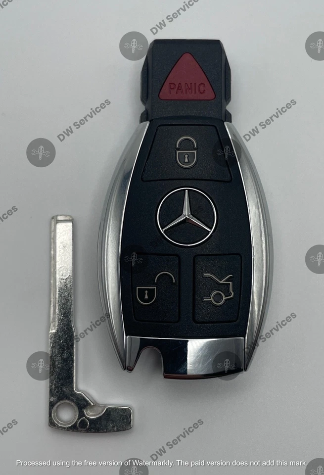 NEW! Mercedes 1997 - 2014 keyless entry remote key fob IYZ 3312 NEC / BGA / Moto - Image 4 of 4